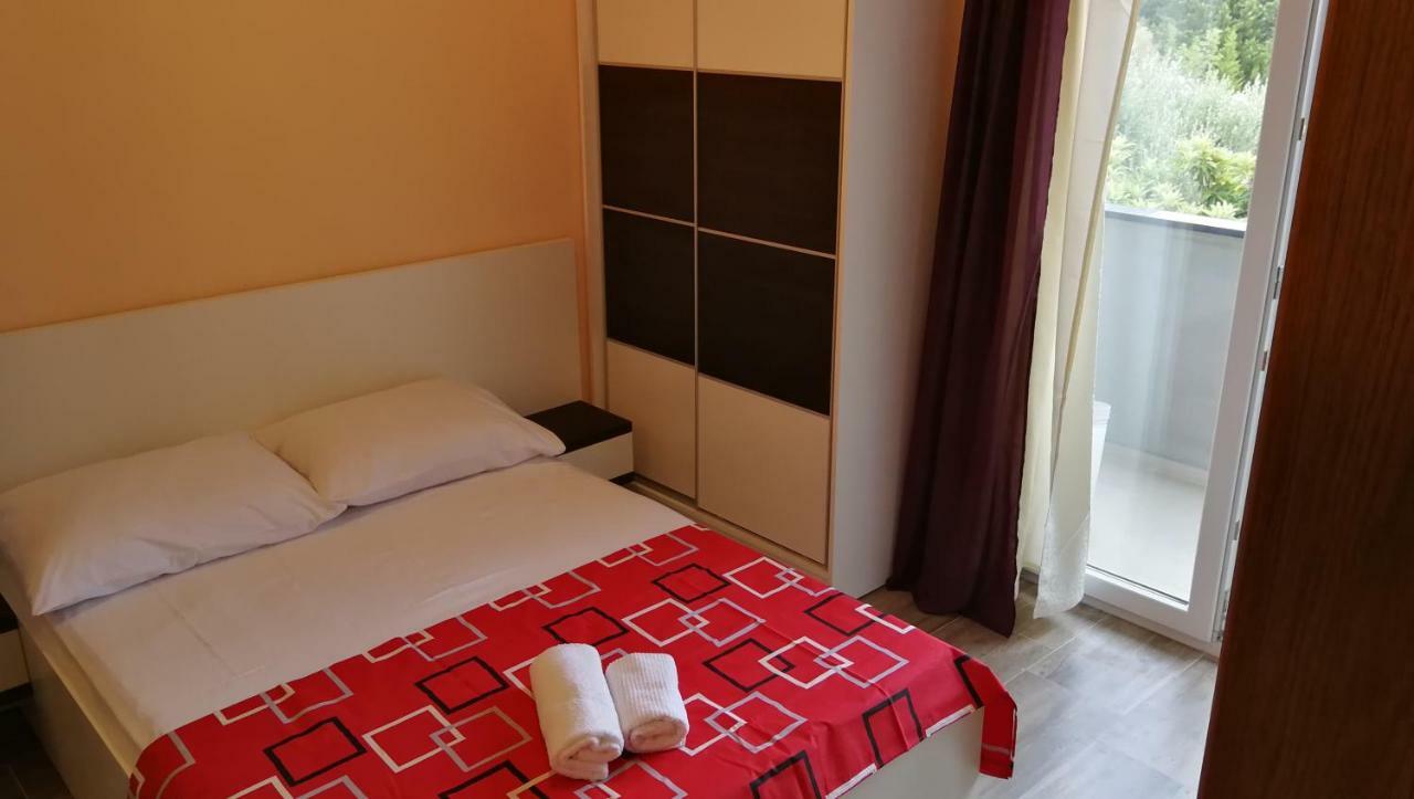 Apartmani Goga Starigrad Paklenica Exterior foto